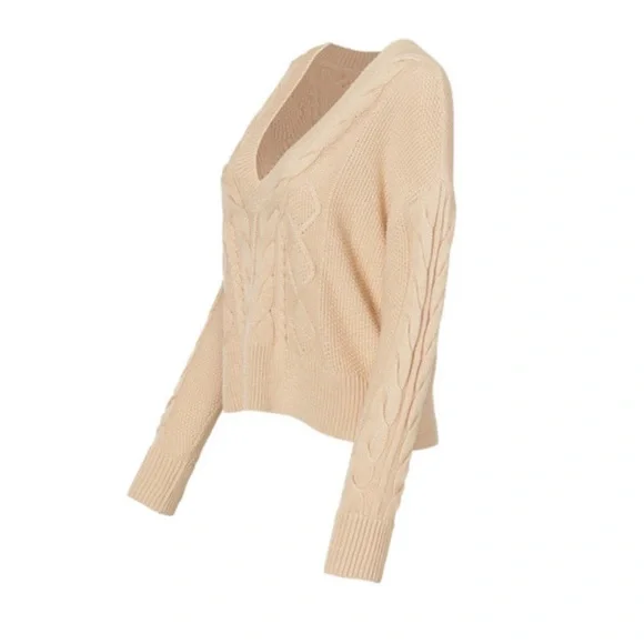 🚨 LAST CALL 🚨 Cropped Cable Pullover sweater perfect spring neutral
Size L - Picture 2 of 7